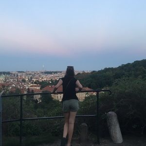 Meet your Posher, Amelia